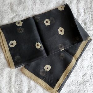 Lovely Black and Tan Neck Scarf